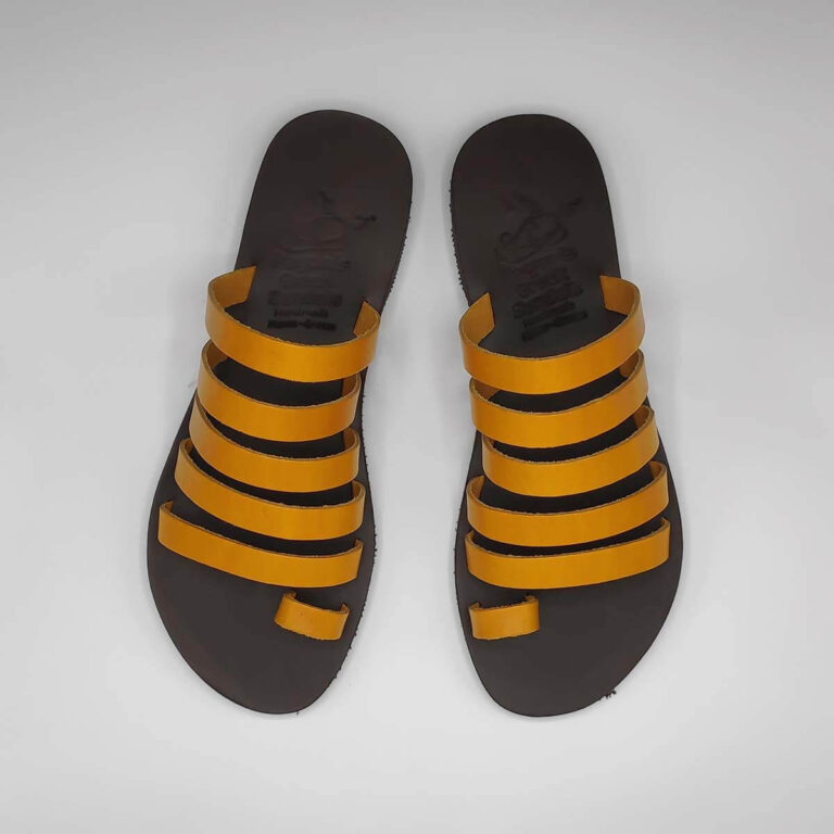 sandals slip off feet