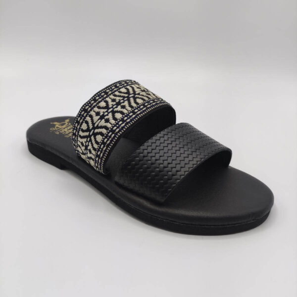 most comfortable leather sandals black